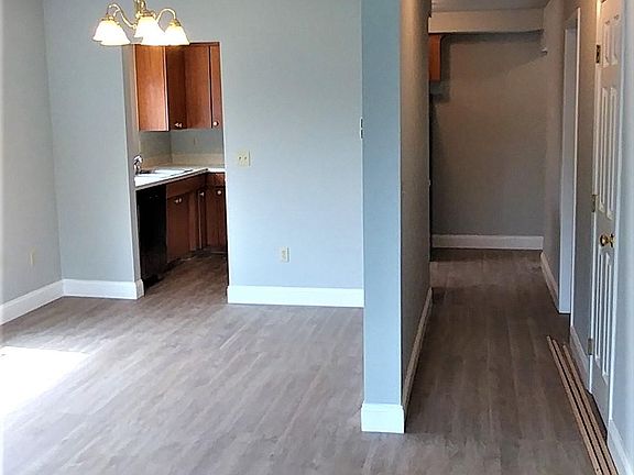 3rd image of 9616 16th Ave S