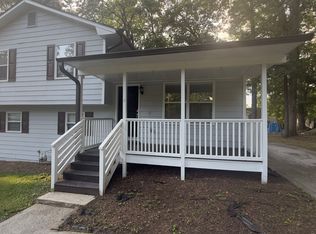 141 Hemlock Cir, Lawrenceville, GA 30046