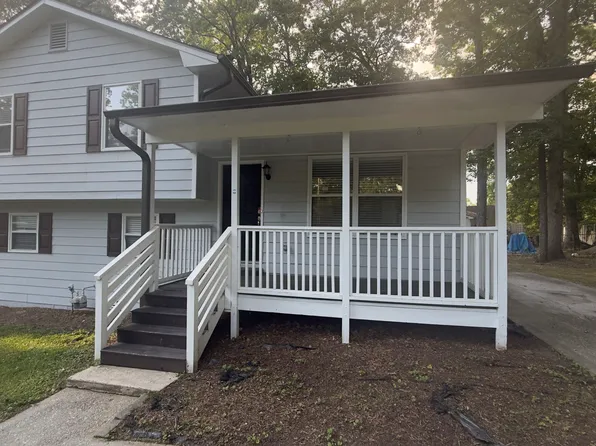141 Hemlock Cir, Lawrenceville, GA 30046