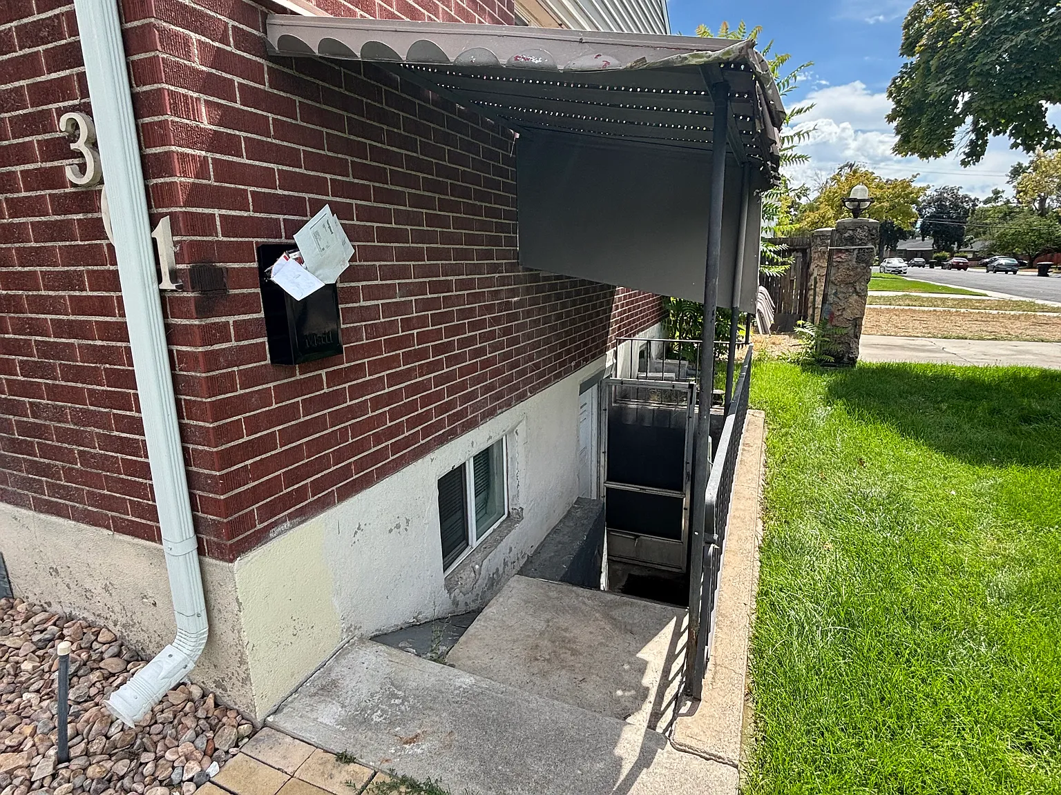 3 bed, $1,500 — Photo 2