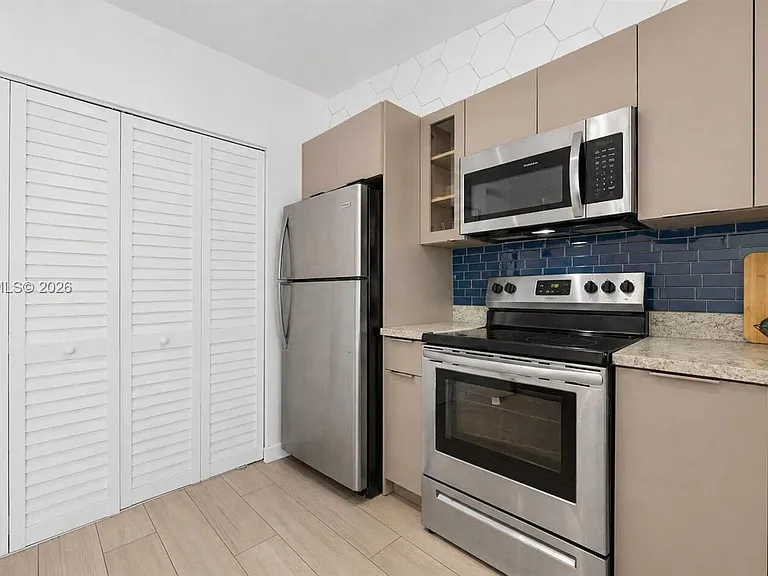 1704 Rodman St #1 — Photo 4