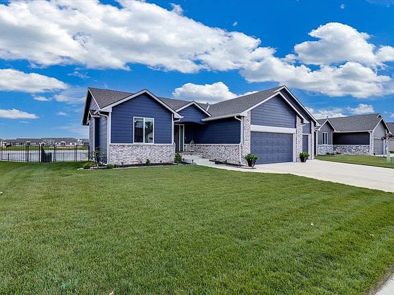 3rd image of 10913 W Cedar Ln