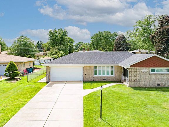 3rd image of 12442 McVicker Ave