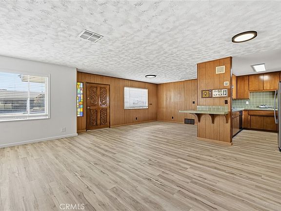 3rd image of 416 Jean Ave