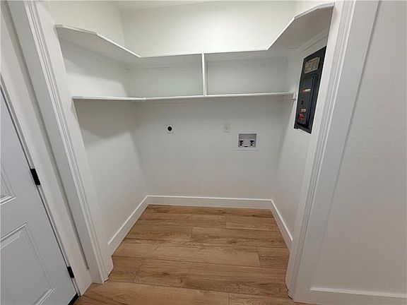5th image of 2920 Kansas Ave APT B