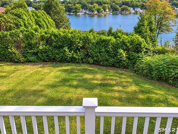 5th image of 129 Farview Avenue