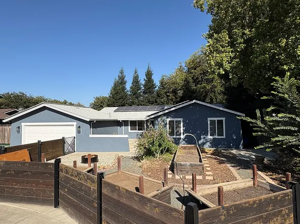 870 Mathews Dr, Chico, CA 95926