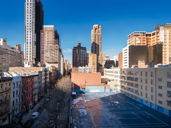 240 East 76th Street image 10 of 10