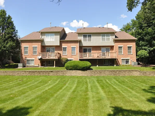 0S077 Kerry Ct, Winfield, IL 60190