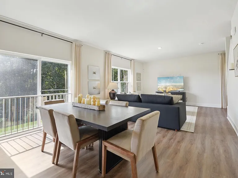 120 Bookers Crest Dr — Photo 3