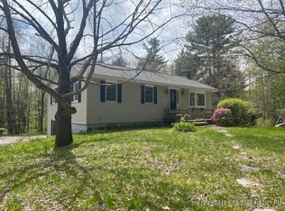 112 Hardy Rd, Falmouth, ME 04105