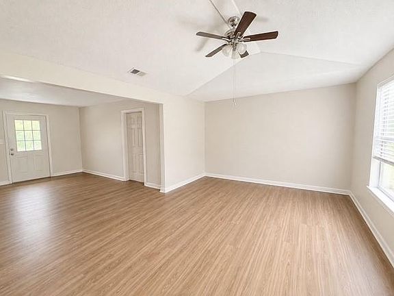4th image of 9240B Spice Pond Rd