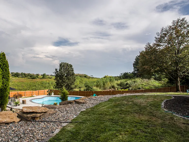 101 SW View High Dr — Photo 7