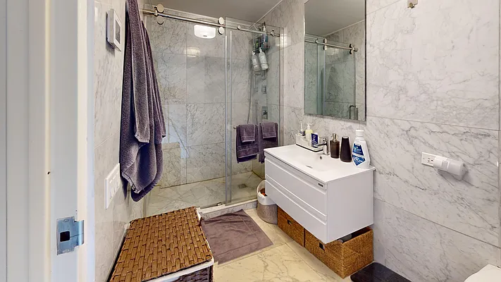 Rented by Bond New York | media 29