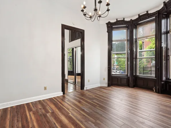 376 Sixth Avenue image 1 of 9