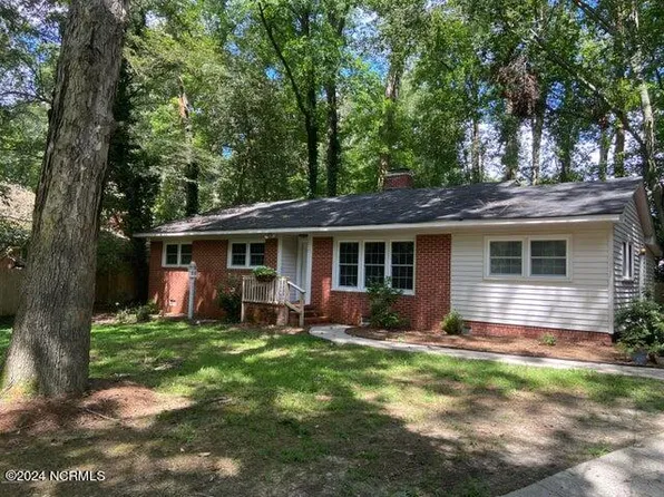 2503 Madison Cir, Greenville, NC 27858
