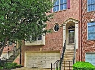 10502 Chancery Ct, Fairfax, VA 22030