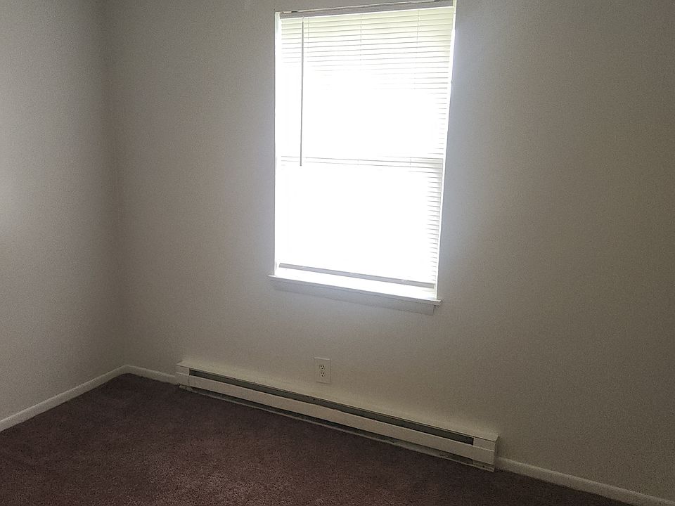 1st image of 149 L 149 Ljordan St