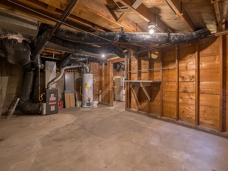 111 N Sheridan Ave — Photo 14