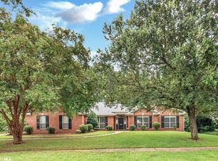 609 Highland Woods Dr E, Mobile, AL 36608