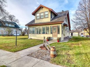 209 4th St NE, Barnesville, MN 56514