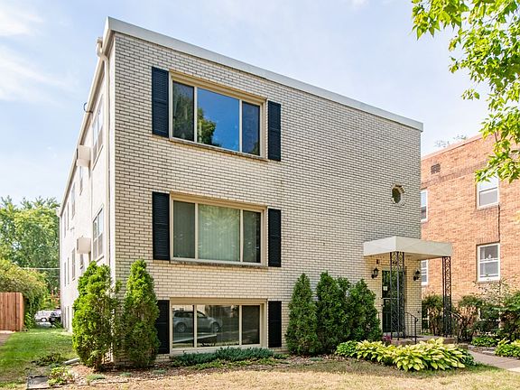 2nd image of 3410 Harriet Ave APT 301