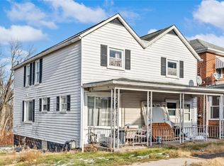 518 Sycamore St, Vandergrift, PA 15690