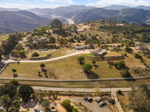 31879 Aquaduct Rd, Bonsall, CA 92003