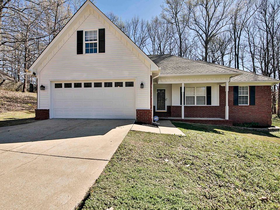 1st image of 366 Kings Dr