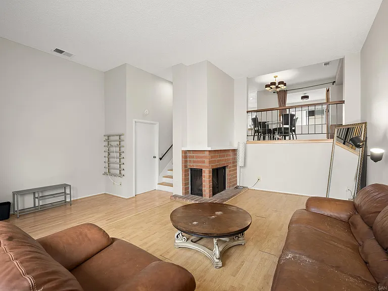 4064 Mahaila Ave #C — Photo 7