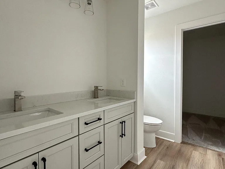 219 Krauss Dr — Photo 10