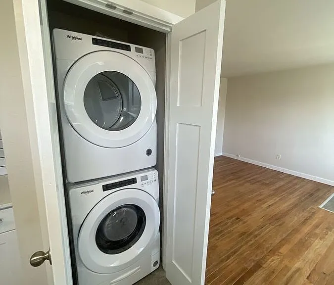 10720 Washington Way — Photo 6