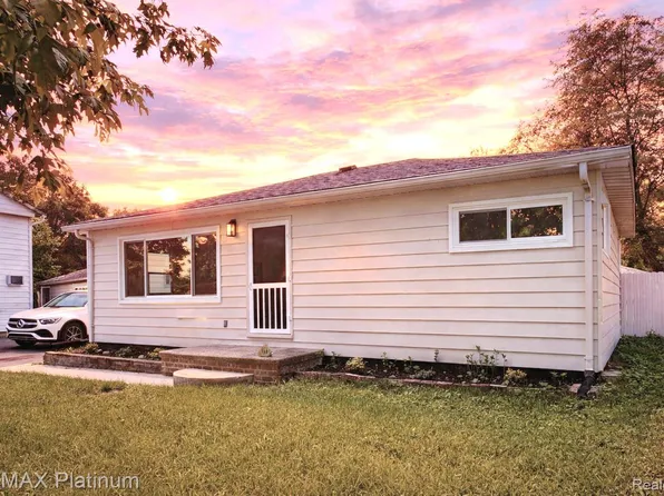 208 Devonshire St, Ypsilanti, MI 48198