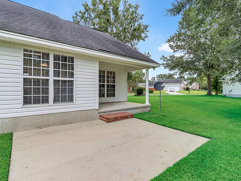 127 Williams Ave — Photo 36