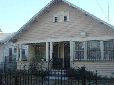 318 W 57th St, Los Angeles, CA, 90037