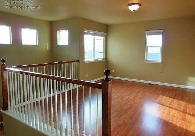 2427 Vale Way — Photo 2