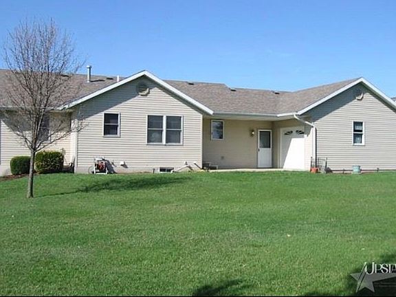 2nd image of 11944 Sandbrooke Dr