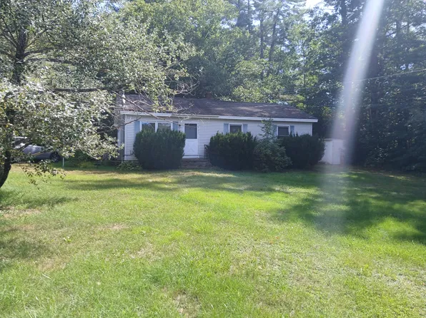 4 Gordon Avenue, Rumford, ME 04276