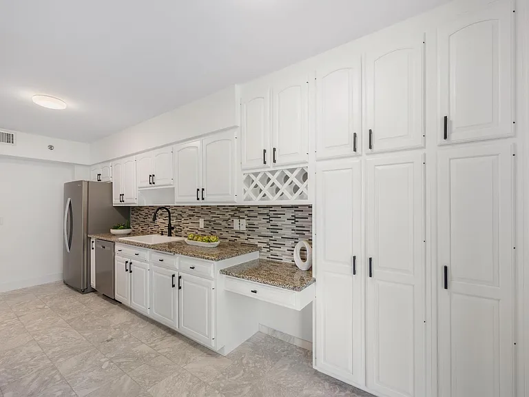 1401 S Ocean Blvd #1010 — Photo 11