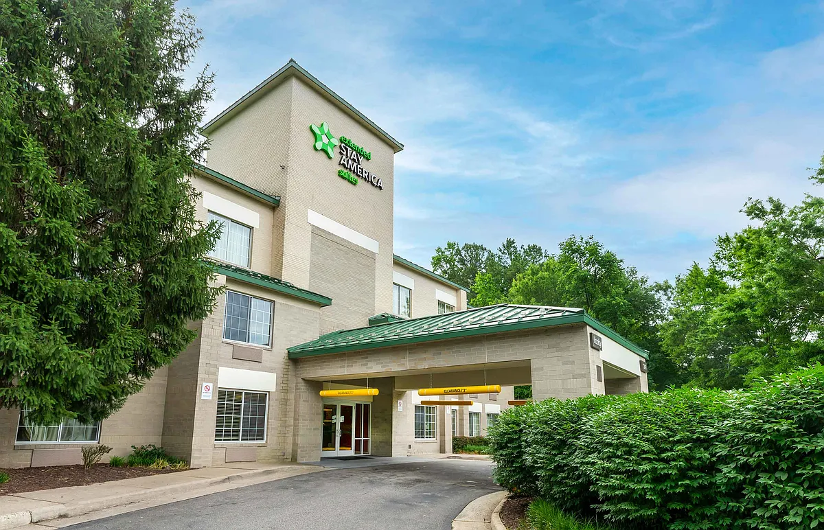 Exterior - North Chesterfield - Arboretum