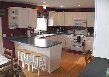 2nd image of 214 Oakwood Dr