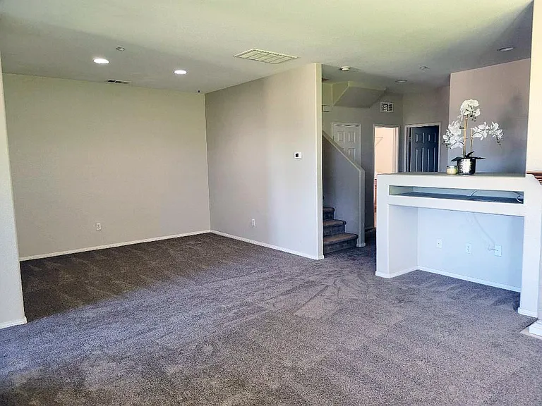 15431 Park Point Ave #102 — Photo 5