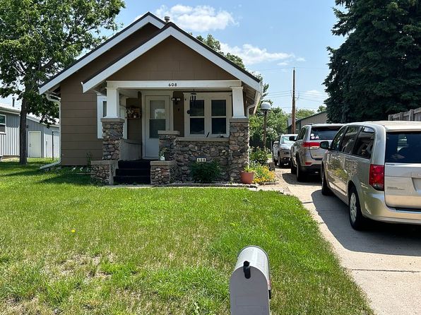 608 S Lawler St
