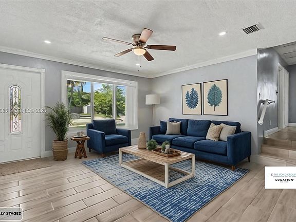 4th image of 6230 SW 16th Ct