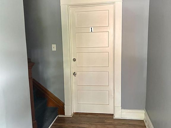 5th image of 419 W 4th St APT 1