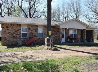 1981 N 545 Rd, Tahlequah, OK 74464