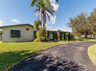 23490 SW 153rd Ave, Homestead, FL 33032