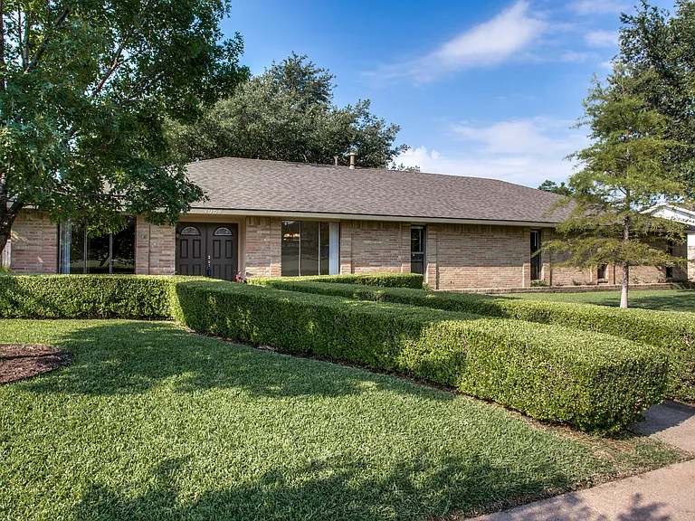 4064 Boca Bay Dr — Photo 2