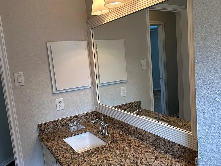 19530 Gladewater Dr — Photo 20
