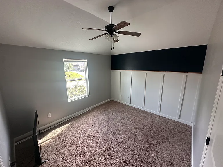 511 Sebastian Dr — Photo 22